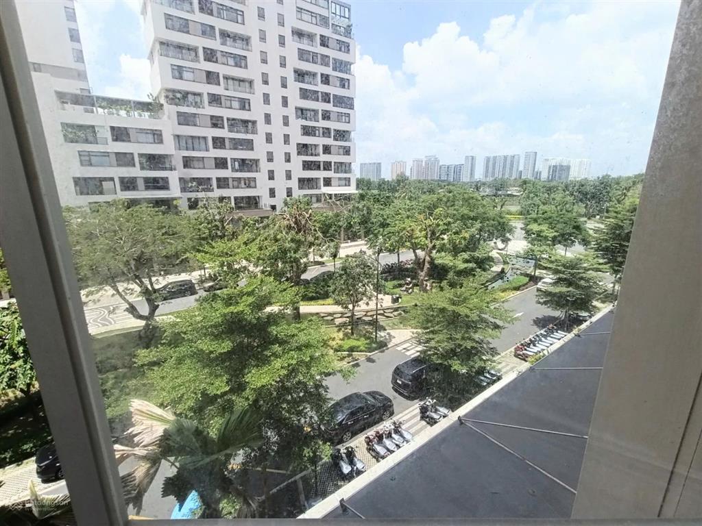 Cho thuê ch garden plaza 1, 145m23pn2wc, nội thất dính tường, giá 31 triệu / tháng. 0966 733 ***