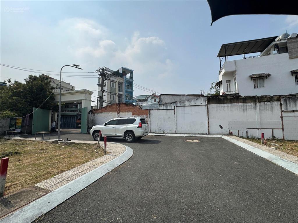 A14 cạnh công viên không khí rất đẹp 79m2, 8,969 tỷ view công viên thoáng, trục phố đẹp