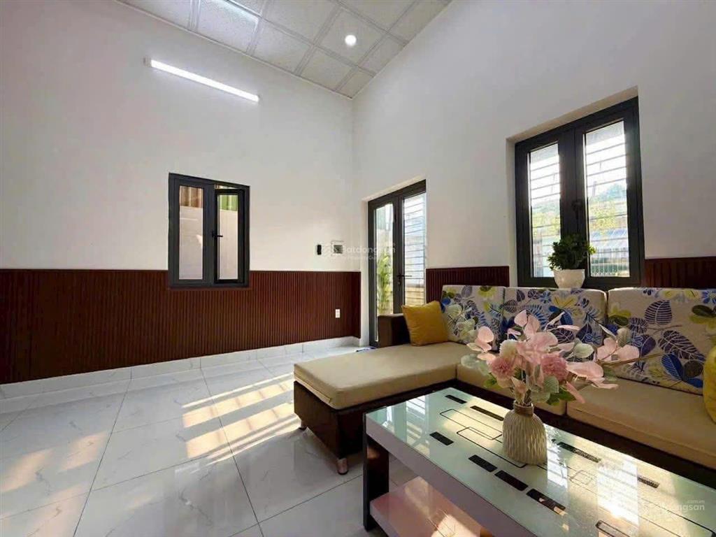 Nhà đẹp mặt tiền đường ô tô, đường 339, q.9. giá chỉ nhỉnh 5 tỷ (2 tầng, 2pn, sổ hồng)  0914 229 ***