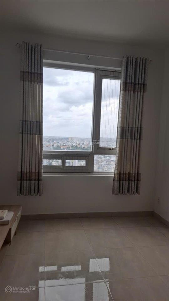 Cho thuê căn hộ the cbd, q.2. giá 10 triệu/tháng (2pn, 2wc, có máy lạnh, mày nước nóng).