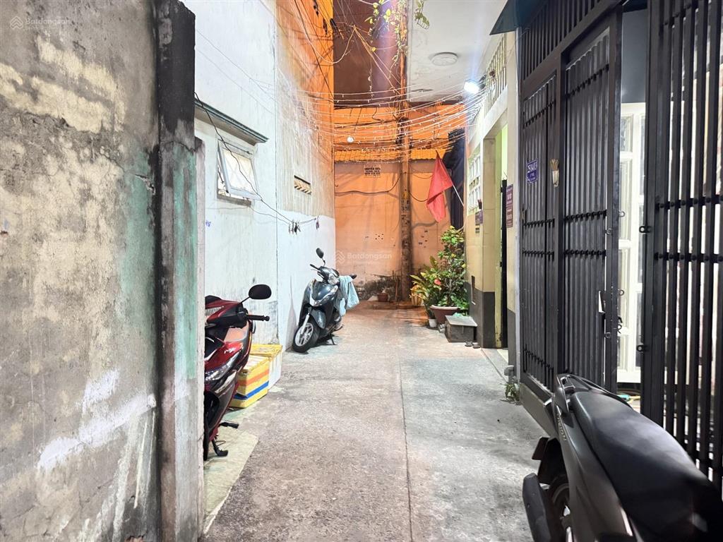 Nhà bán 25.14.8 lý tuệ quận tân phú