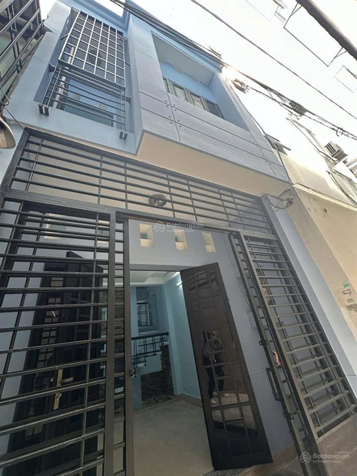 Khu vip tân bình  cách 1 căn ra hẻm xe tải  3 tầng  giá chỉ 4,86 tỷ.