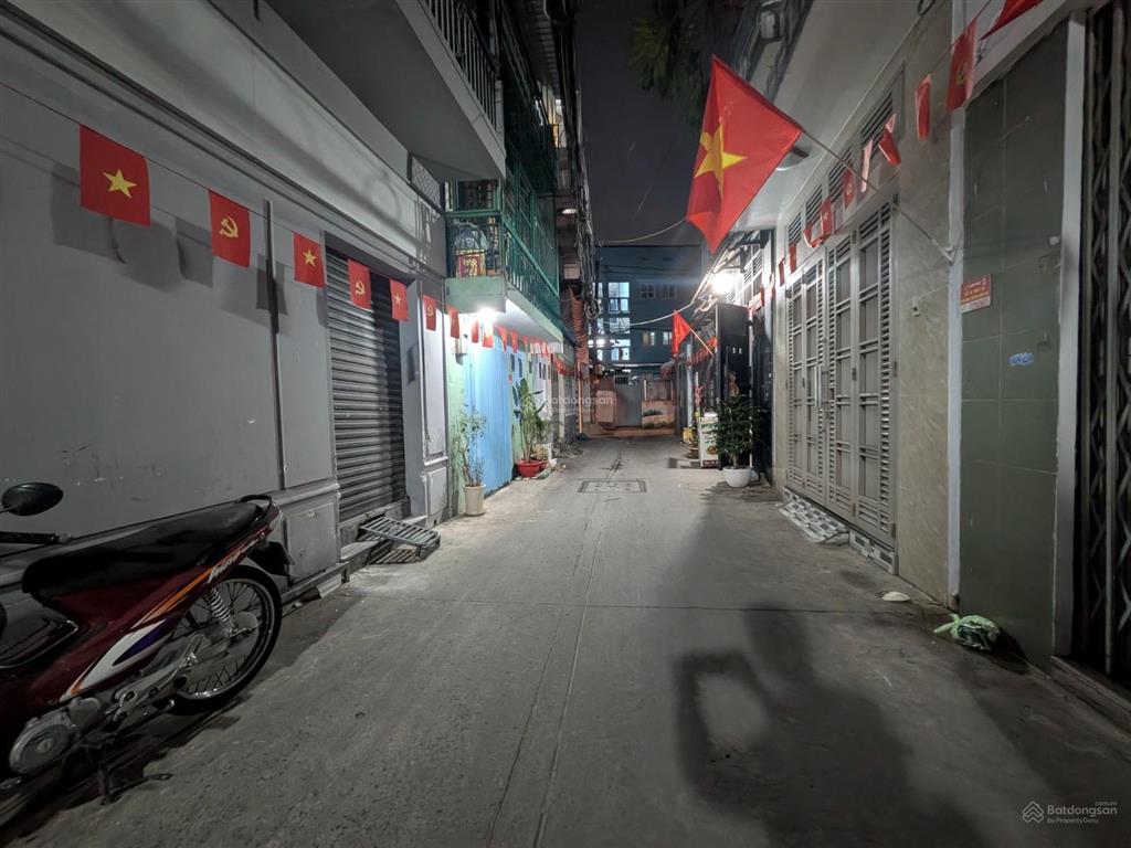 Hẻm xe tải thông lạc long quân p11 ngay khu phường bảy hiền, tân bình nhà đẹp ở ngay,