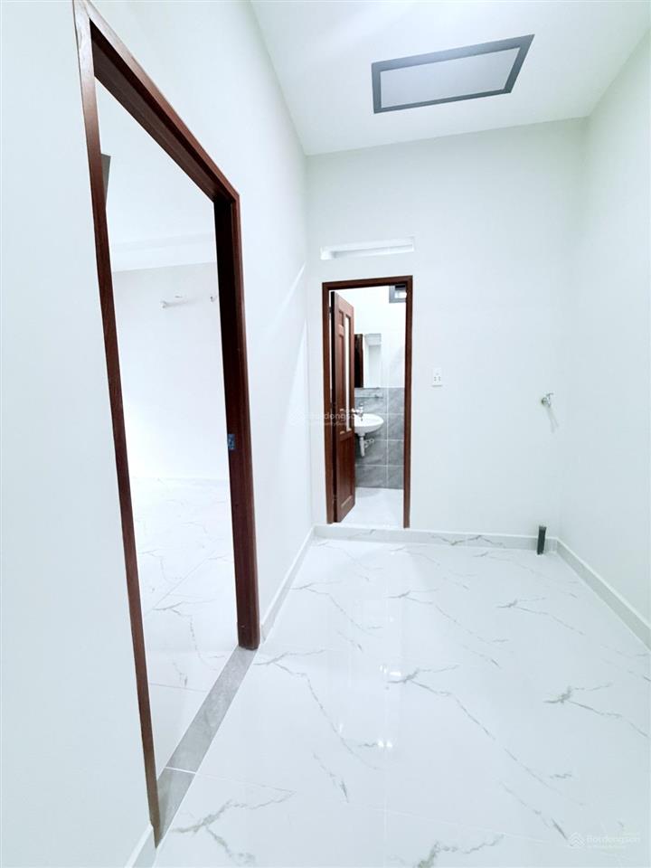 Hẻm nhựa 6m  nguyễn hảo vĩnh tân quý