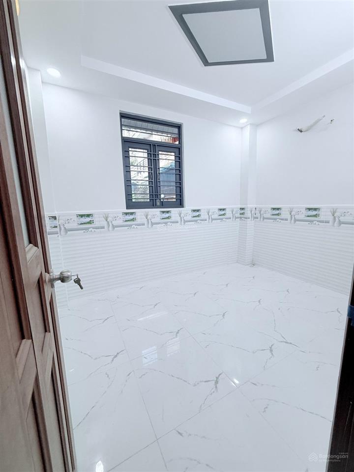 Hẻm nhựa 6m  nguyễn hảo vĩnh tân quý