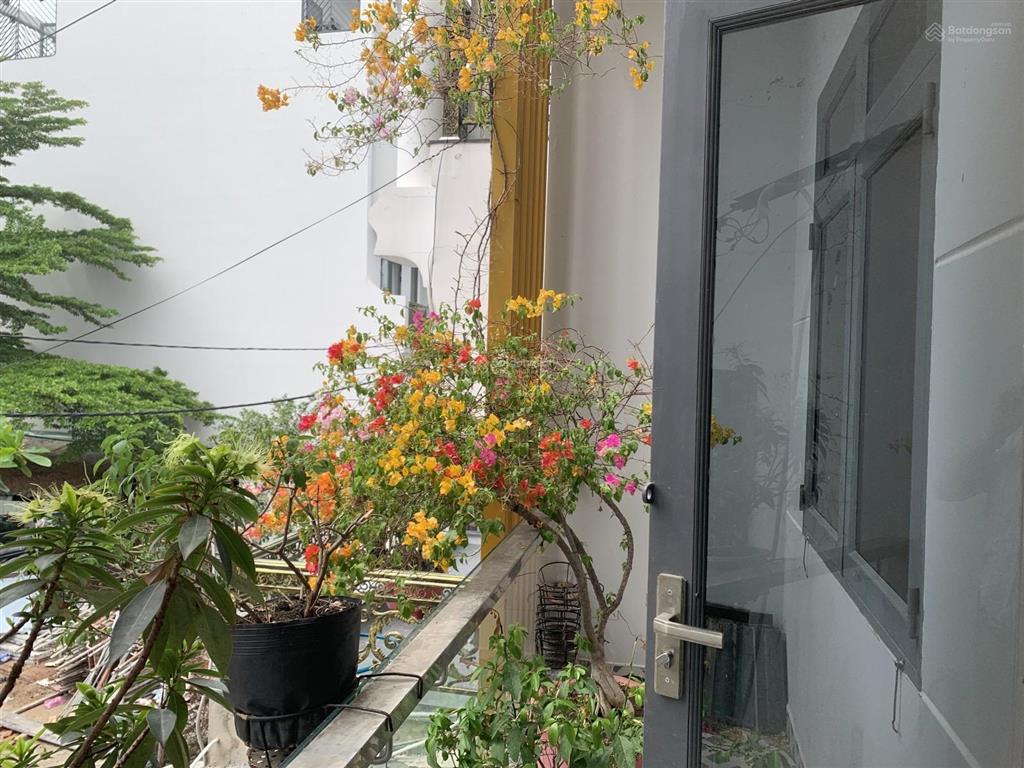 Hàng mới đẹp ở ngay khu vip quận tân phú