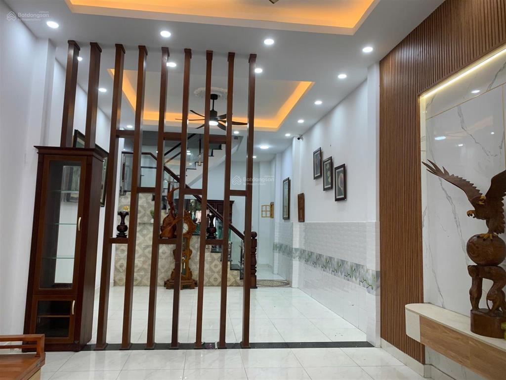 Hàng mới đẹp ở ngay khu vip quận tân phú