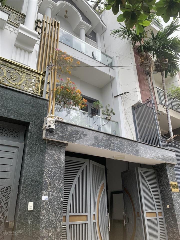 Hàng mới đẹp ở ngay khu vip quận tân phú