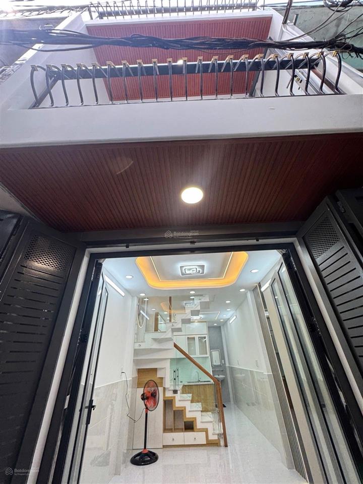 Nhà sát chợ bình long, sát mặt tiền 24m, vị trí đẹp, hẻm thoáng sạch sẽ, kề bên nguyễn sơn