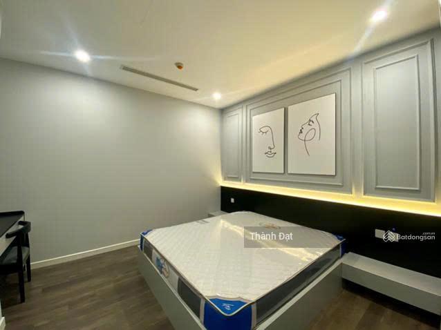 Em có qũy căn chủ nhờ bán gấp cc n01t6, n01t7 ngoại giao đoàn, 3pn+ , 142m2, view đẹp