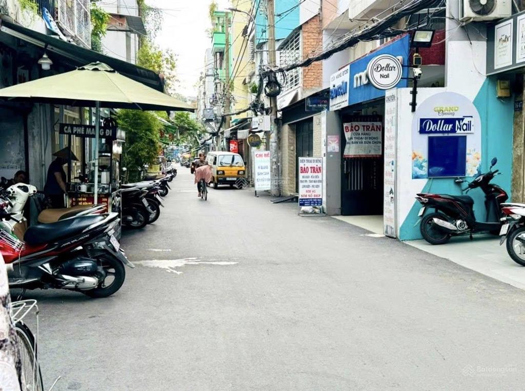 Bán gấp nhà gần đại học sư phạm kỹ thuật tp. hcm, thủ đức dt 52m, giá 3 tỷ 2 tl