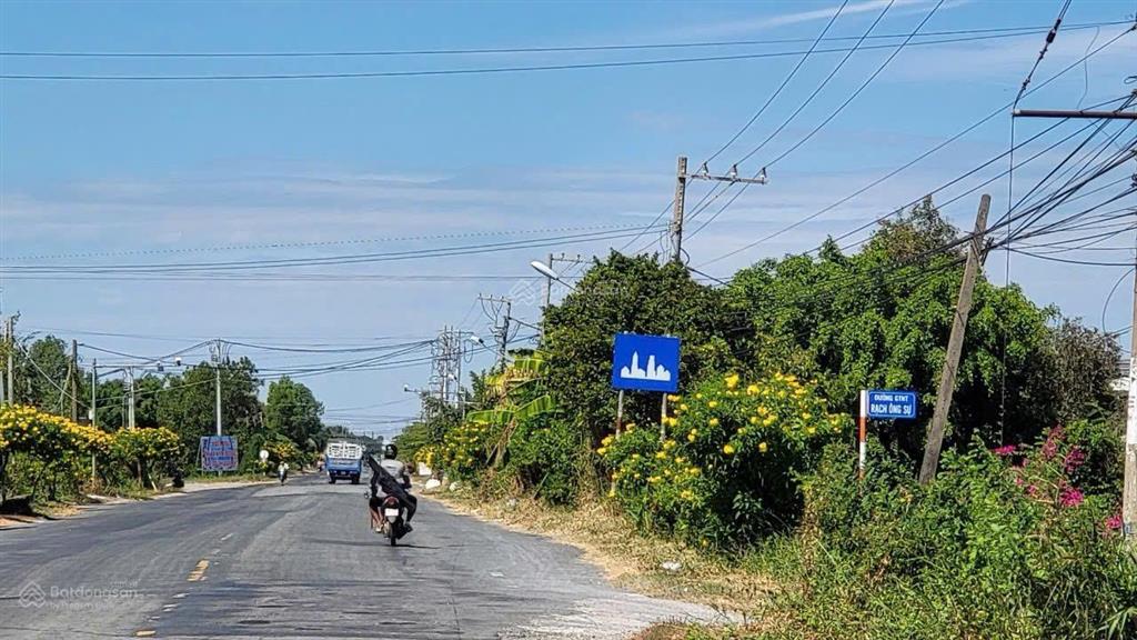 Chính chủ bán đất đầy đủ số đỏ, sổ hồng khu vực long an