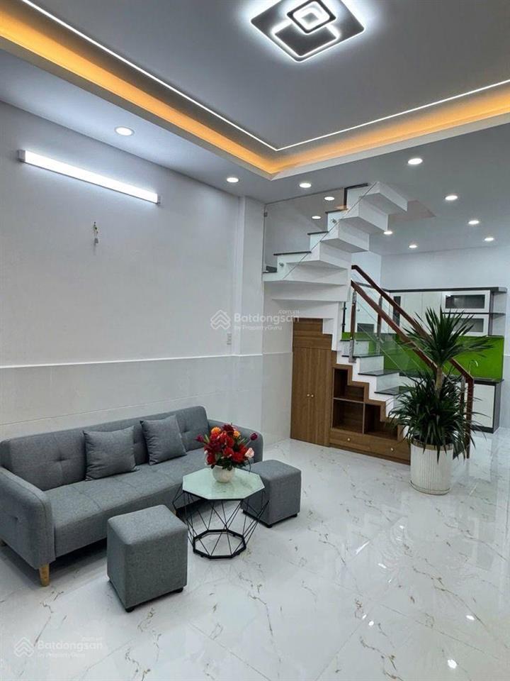Tô hiệu  hoà bình  hẽm 8m thồng  2 tầng  2 phòng  45m2  3.tỷ
