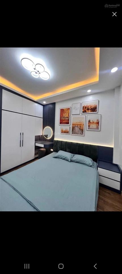 Bán nhà mới xinh ngõ bùi xương trạch .ngõ ô tô .ba gác .nhà ở rất thoáng mát gần bội công an .