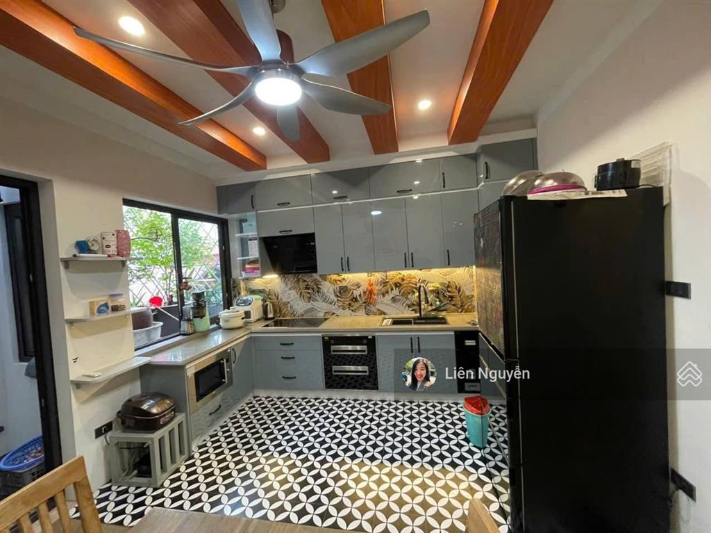 Bán gấp căn nhà mặt phố triệu việt vương  mặt tiền 17m  7 tầng tm  70m2  chỉ 69.5 tỉ có tl