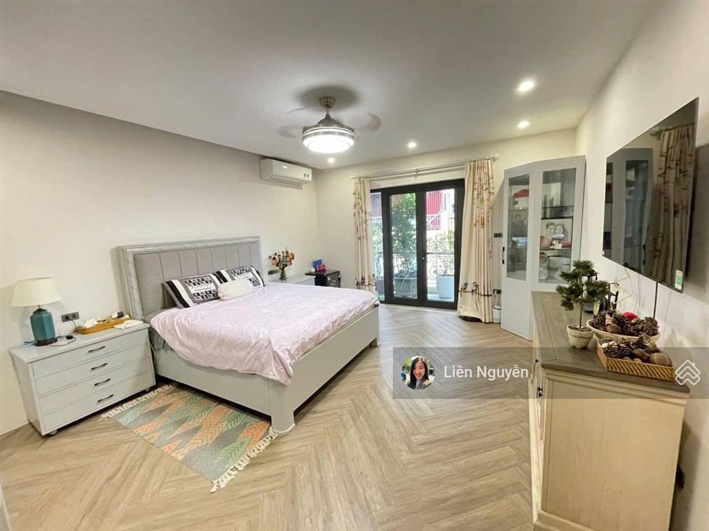 Bán gấp căn nhà mặt phố triệu việt vương  mặt tiền 17m  7 tầng tm  70m2  chỉ 69.5 tỉ có tl