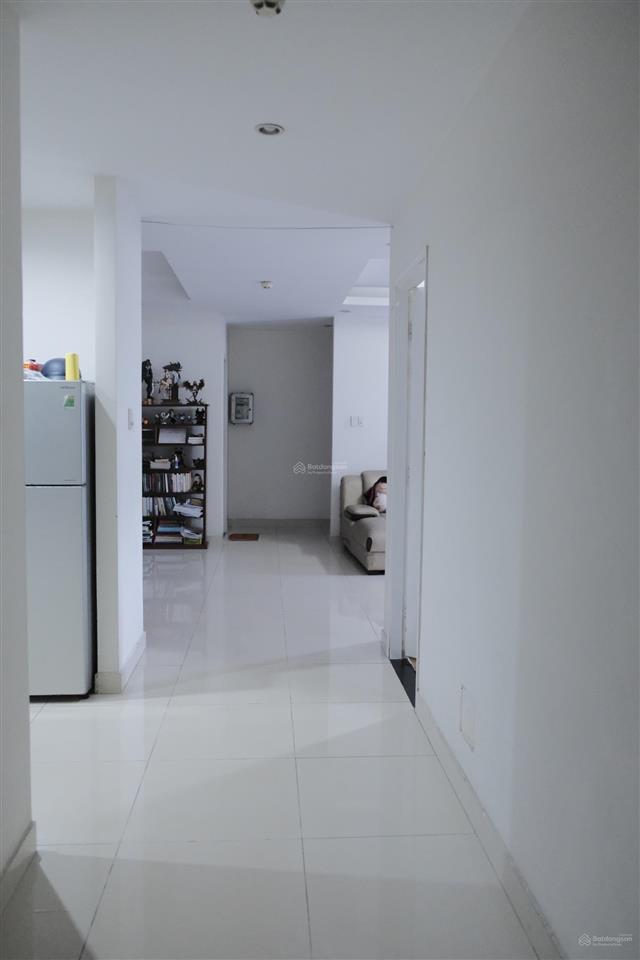 Cần bán căn 3pn2wc giá tốt bao tất cả chi phí  giá nhanh 4.5 tỷ allin 127m2 hướng đb view hồ