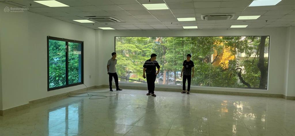 Cho thuê văn phòng tại mễ trì hạ, 30 triệu vnd, 120 m2, giá cực tốt.  0984 828 ***