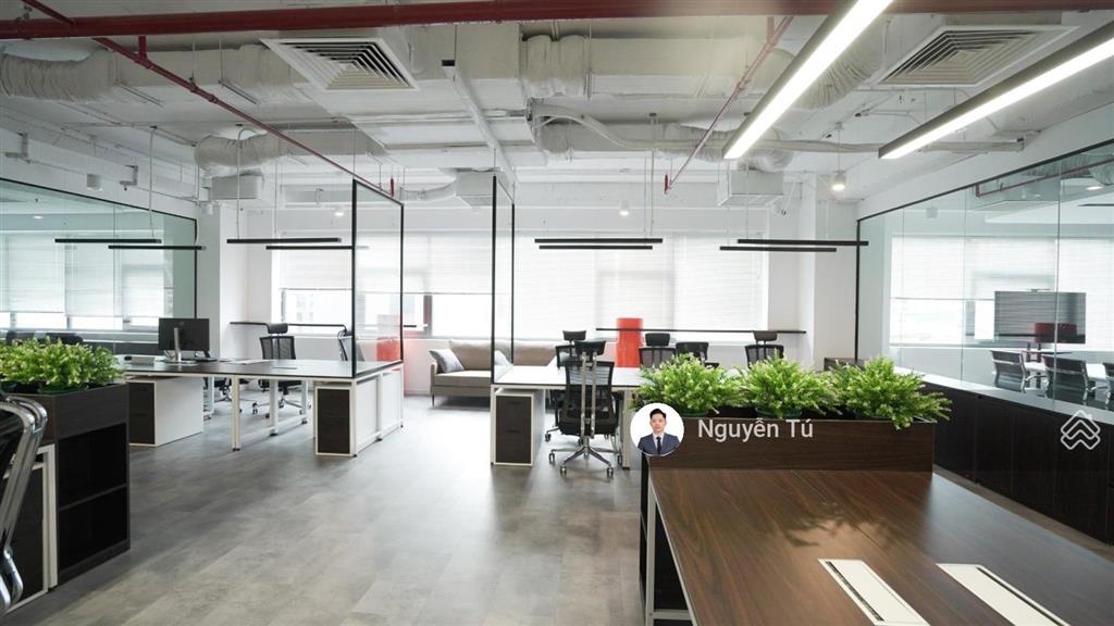 Nhượng sàn văn phòng 150m2 tại adg tower lê văn thiêm sẵn nội thất đẹp vào luôn.  0974 024 ***