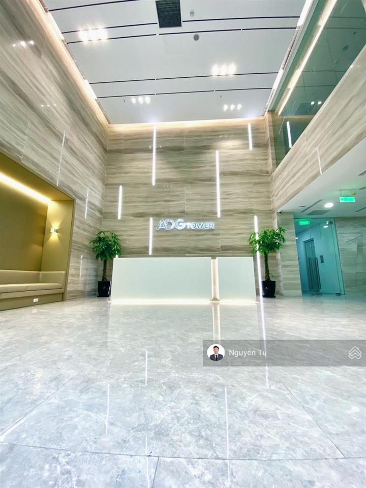 Nhượng sàn văn phòng 150m2 tại adg tower lê văn thiêm sẵn nội thất đẹp vào luôn.  0974 024 ***