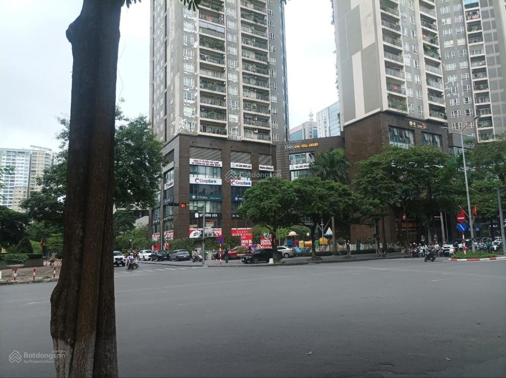Mặt bằng kinh doanh đẹp hoàng đạo thúy  chân chung cư