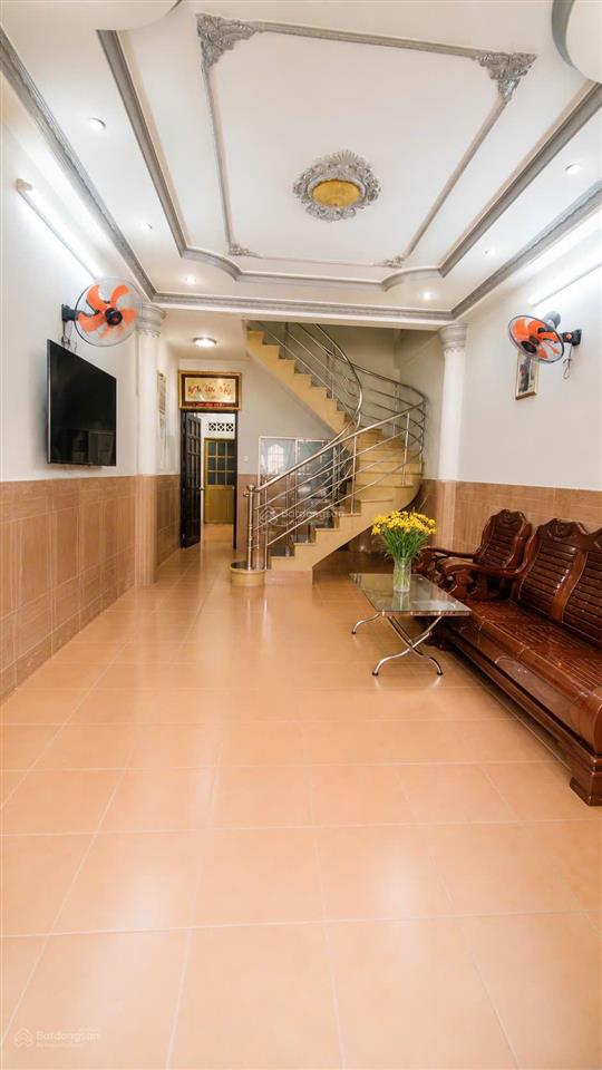 Nhà 3 tầng  45m2  hẻm xe hơi thông  tiện kinh doanh, buôn bán  gần chợ bà chiểu  hơn 4 tỷ
