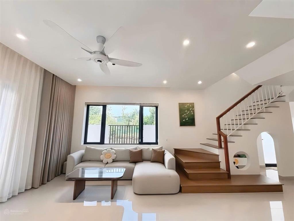 Biệt thự sân vườn, 7,6m x 13m. mt kinh doanh buôn bán, ngay chợ tân bình  tân triều, đường 8m