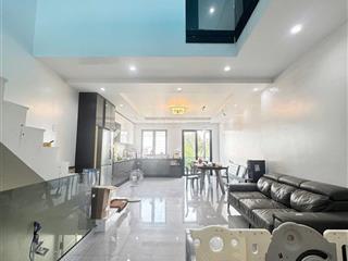 Bán nhà đẹp 4 tầng giá chỉ 24 tỷ2 tt quận 2