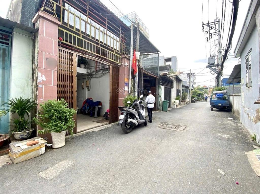 Bán nhà cấp 4, 100m2 hẻm nhựa 8m, đường nguyễn văn quá, nhỉnh 6tỷ