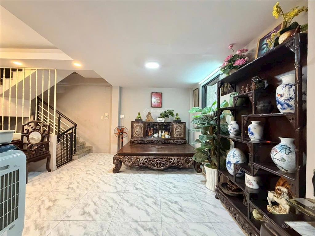 Ngang 8m, nhà 5 tầng 6pn, hẻm xe hơi dương quảng hàm, 10 tỷ thương lượng