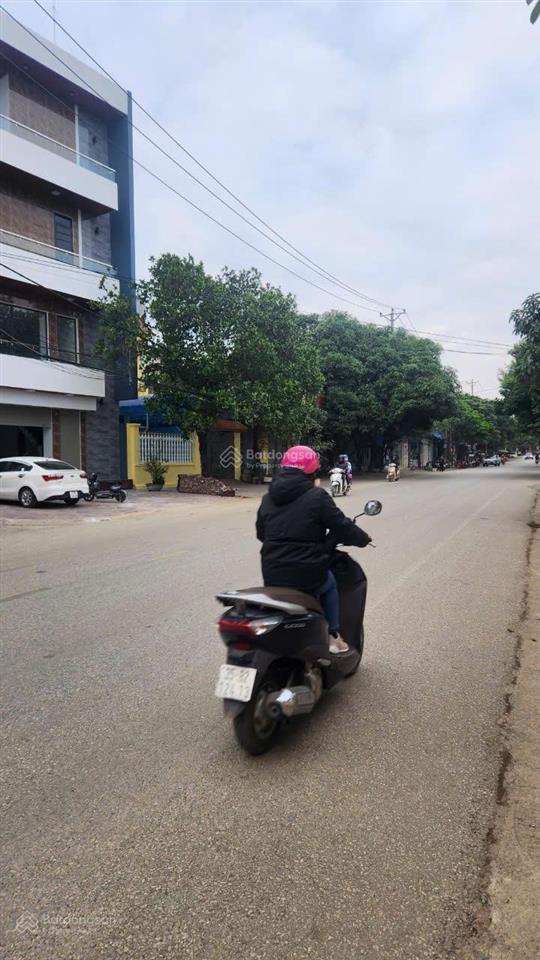 Chị chủ cần cho thuê mặt bằng kinh doanh  nhà biệt thự phố 2 mặt tiền 2 tầng 350m2
