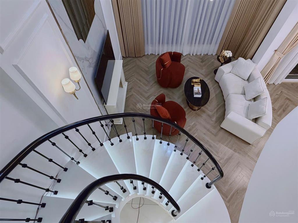 Bán penthouse nahnh giá đẹp duplex