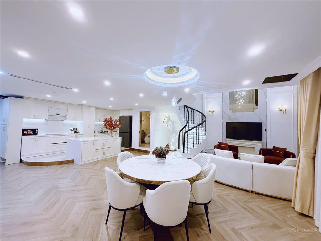 Bán penthouse nahnh giá đẹp duplex