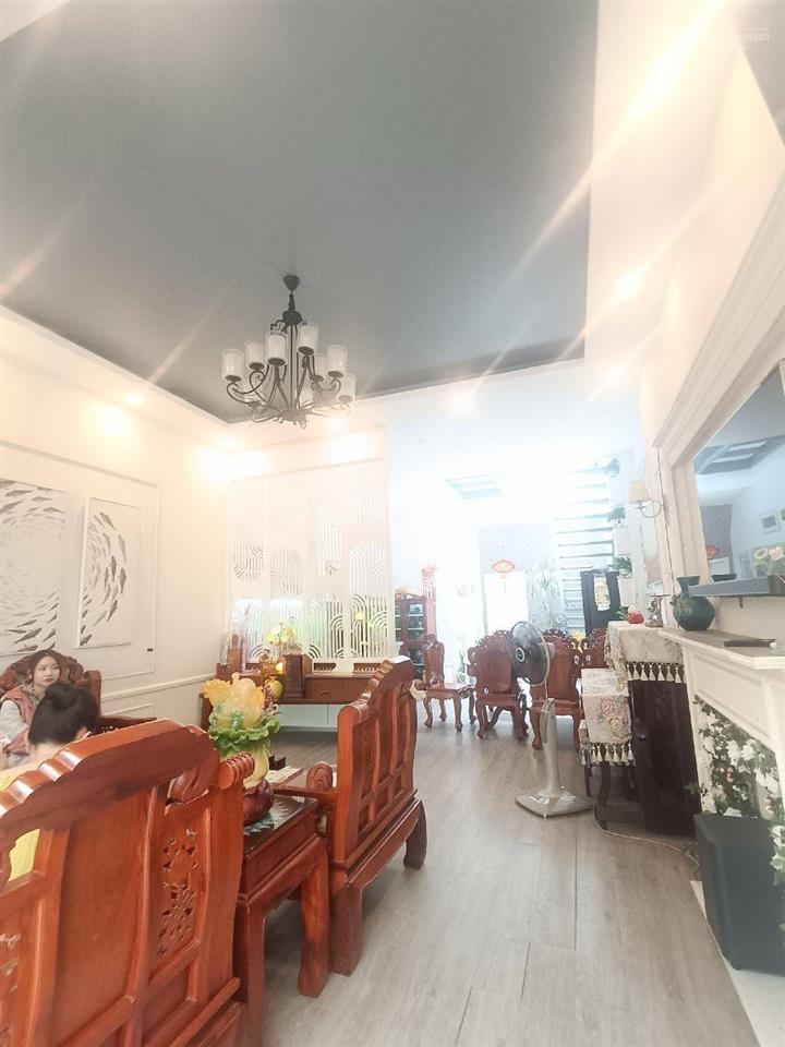Nhà mặt tiền sơn trà giá dưới 10 tỷ gần sông hàn khu dân cư đông đúc