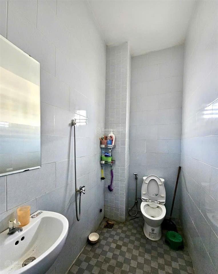 Mình chính chủ cần bán nhà 2 tầng 2 mặt kiệt 37 an hải đông 1 , phường an hải đông, sơn trà