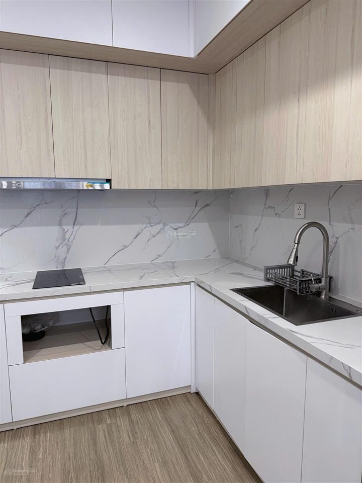 Siêu phẩm studio 34m2 / hướng đn / tòa p4 / view biết thự giá chỉ 2.3** tỷ