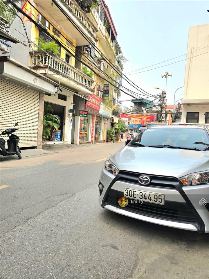 Chính chủ bán nhà hà đônglô góc 2 thoánggần công viên hà đônghàng xóm tri thứcdt 35m2giá 6tỷ9