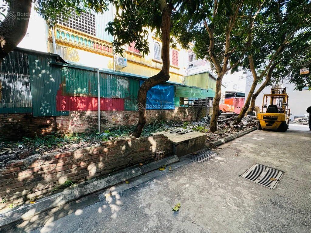 Bán đất bát khối  ô tô vào nhà gần aeon  lô góc 2 thoáng, đất đẹp không qh 74m2  6,85 tỷ