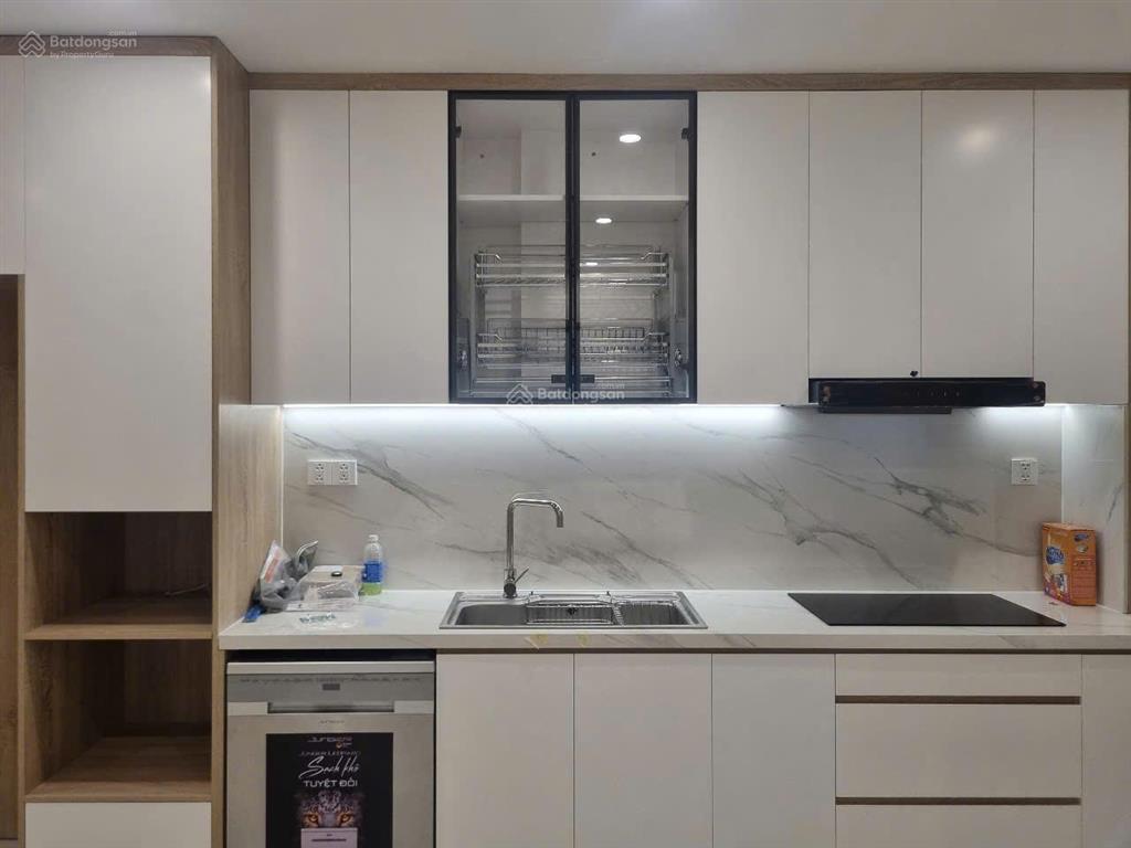 Chính chủ bán căn hộ 2pn đẹp tại vinhomes grand park  giá chỉ 3,3 tỷ bao nội thất