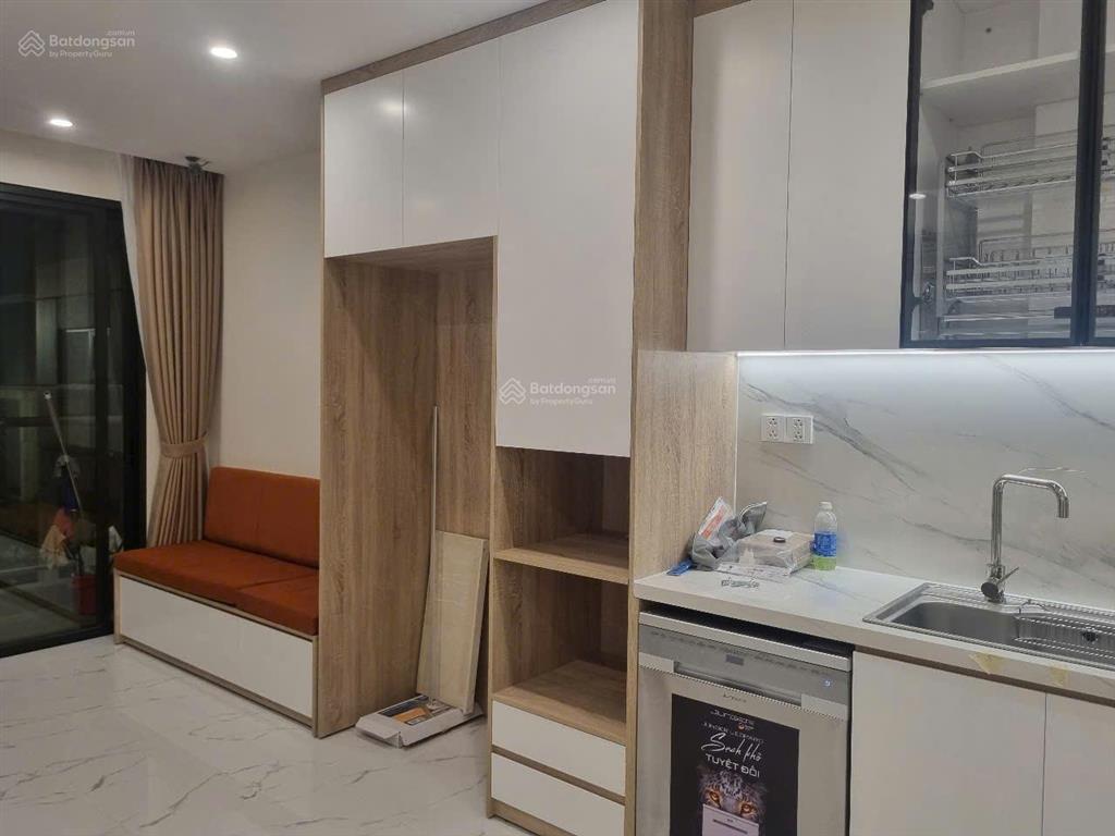 Chính chủ bán căn hộ 2pn đẹp tại vinhomes grand park  giá chỉ 3,3 tỷ bao nội thất