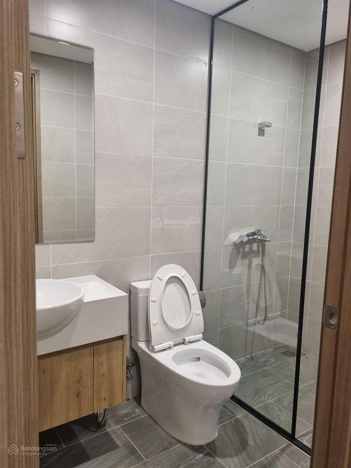 Chính chủ bán căn hộ 2pn đẹp tại vinhomes grand park  giá chỉ 3,3 tỷ bao nội thất