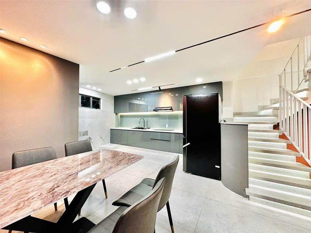 Bán nhà riêng tại ngô tất tố, 4 tỷ 390, 45m2, 3pn, 2wc, giá tốt, đẹp, nhiều tiện ích