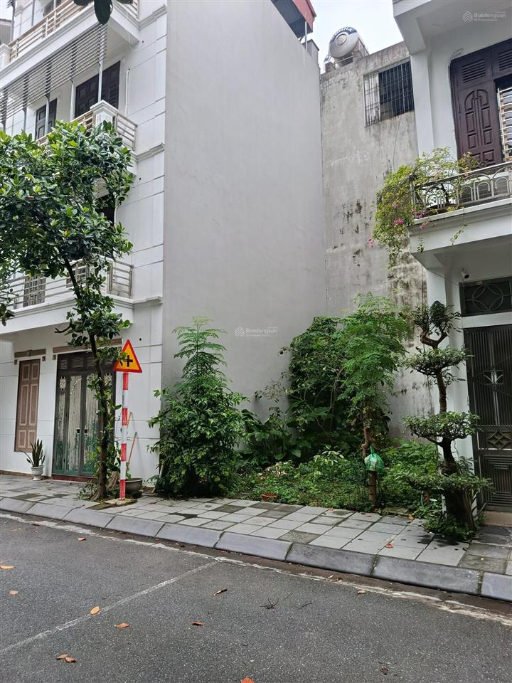 Bán đất khu tái định cư  xóm lò  đặng vũ hỷ, 13,5 tỷ, 60m2, vỉa hè, ô tô, thông ô bàn cờ.
