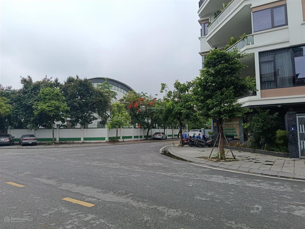 Bán đất tái định cư ngọc thụy, phân lô, vỉa hè, ô tô tránh, view công viên, chỉ hơn 10 tỷ