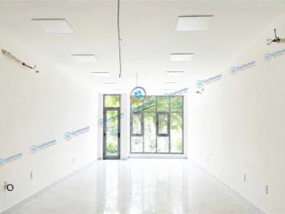Cho thuê nhà 3 tầng 1 tum mặt tiền nguyễn phước lan, hoà xuân=