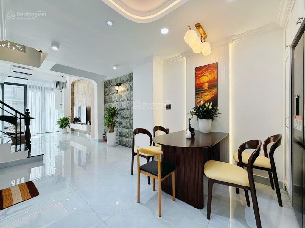Bán gấp nhà gần đại học sư phạm kỹ thuật tp.hcm, thủ đức 48m2,chỉ 4tỷ7