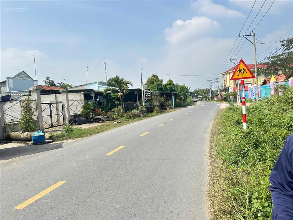 Giá 570 triệu, đất 126m2 ở trên đường an khương xã an tịnh trảng bàng, sổ hồng riêng