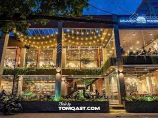 Cho thuê nhà mặt phố nguyễn khánh toàn,mt 30m, 264 m2, chính chủ hot!