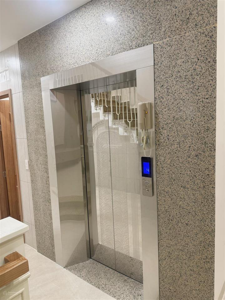 Siêu phẩm 5 tầng có thang máy mặt tiền kinh doanh bình tân 100m²