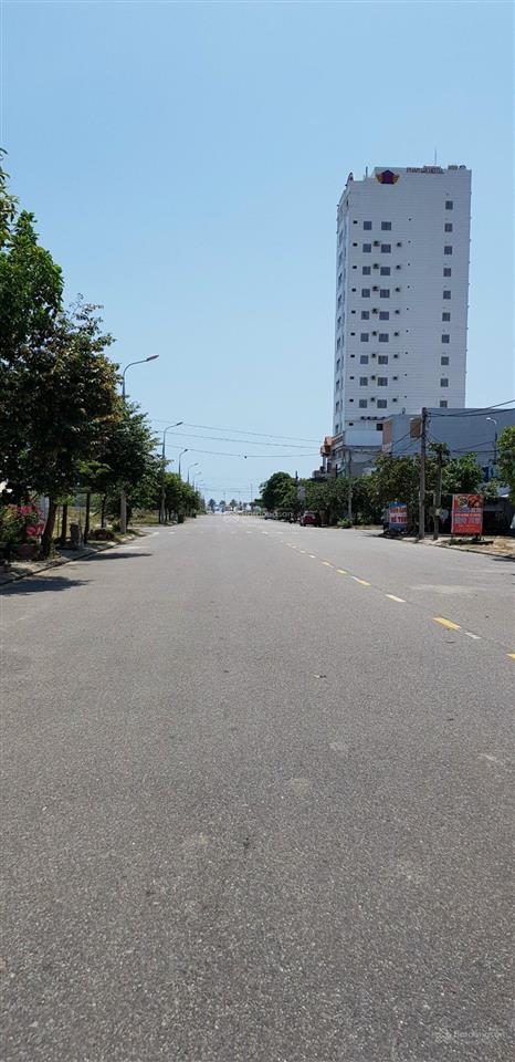 Cần bán 3lô liền kề mt trục 15m thông bãi tắm sơn thuỷvỉa hè 7m5 xây dựng 9 tầnggiá rẻ nhất